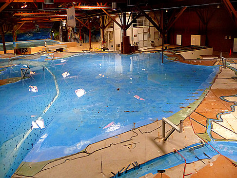 Bay Model Visitor Center